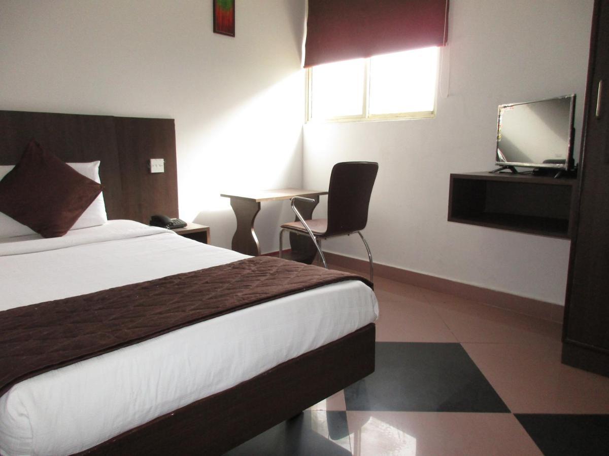 Nash Inn Bengaluru Kültér fotó